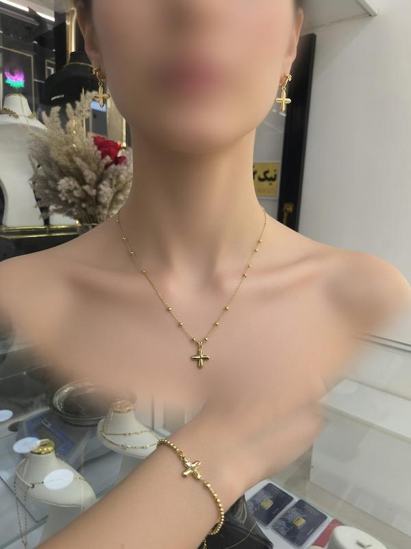 سرویس طلا ۱۸ عیار سرویس کامل ونکلیف اماراتی گالری نیک گلد