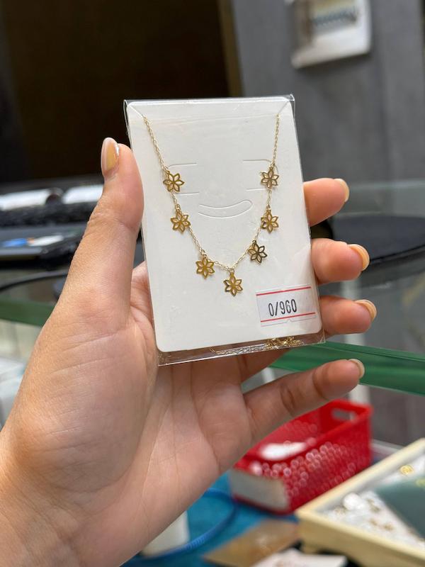 گردنبند زنانه طلا ۱۸ عیار گل بابونه گالری طلا تیدامد