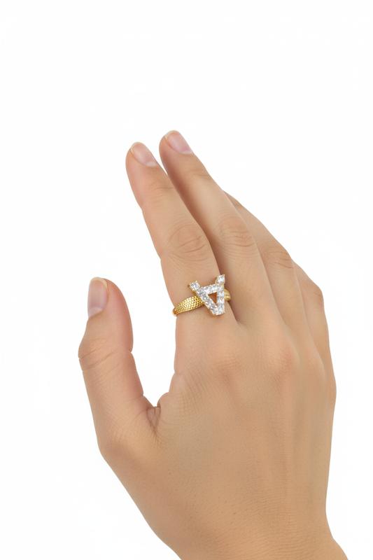 انگشتر طلا 18 عیار زنانه طلاجات زحمتکش  مدل ونیز حروف A کد ZKR002302