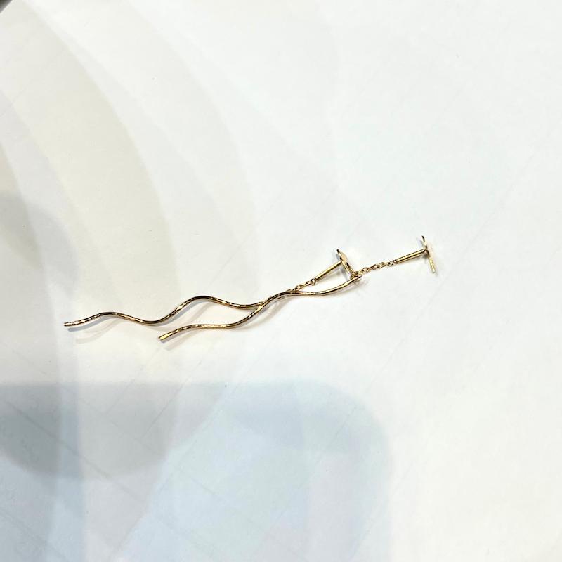گوشواره طلا 18 عیار زنانه گالری زرنوش مدل گوشواره پرستو کد ZGE002696