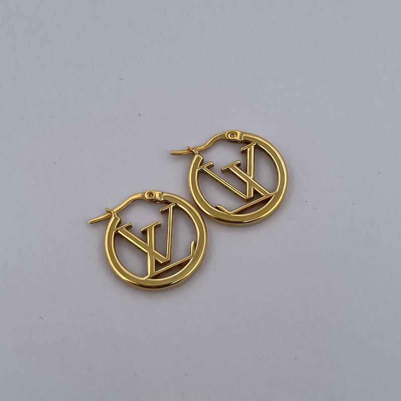 گوشواره طلا 18 عیار زنانه گالری زرنوش مدل گوشواره لويي ويتون کد ZGE002726