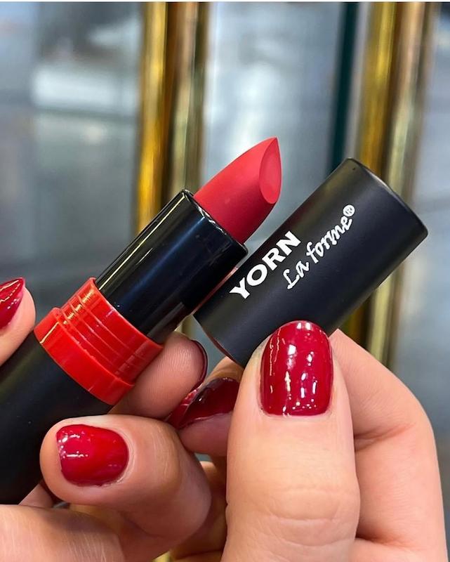 رژ لب جامد یورن