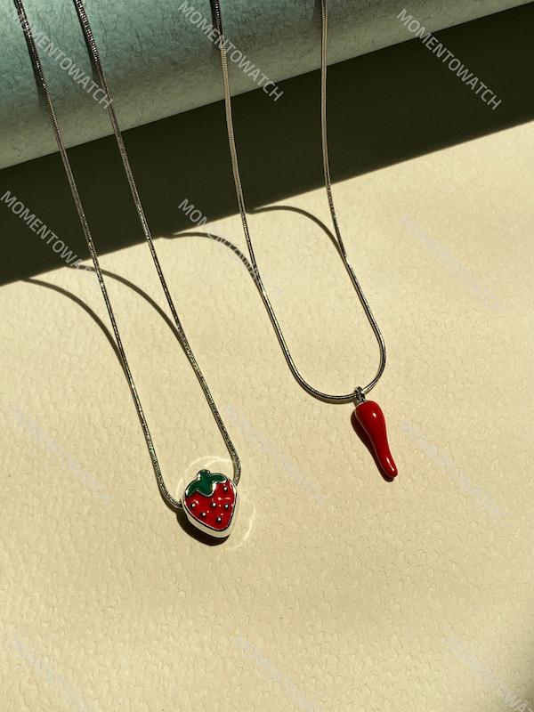 گردنبند پينترستي توت فرنگي و هات چیلی 🌶️🍓