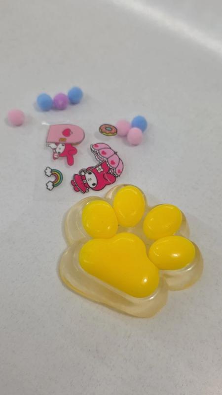 نرمالو پنجه شفاف +استیکر +پوم پوم