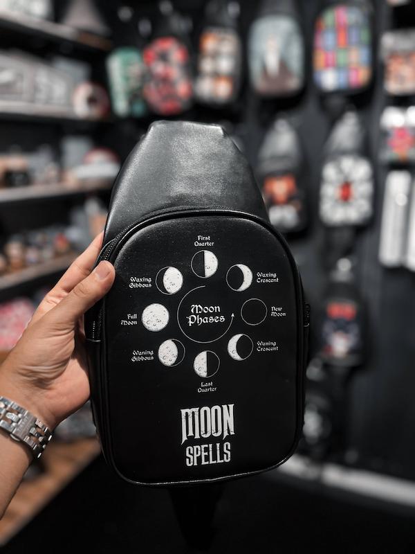 بادی بگ طرح Moon Spells