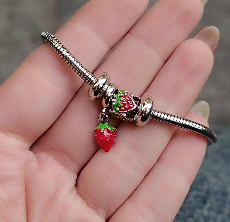 دستبند توت فرنگی 🍓