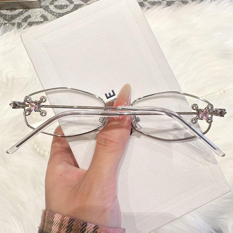 عینک تک نگین 🎀