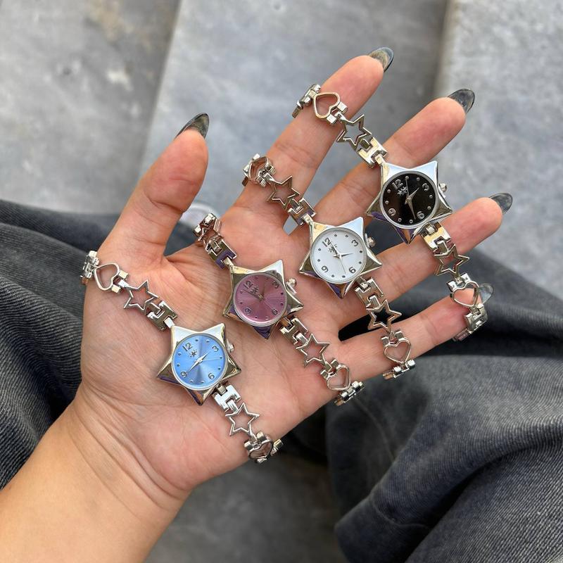 ساعت مچی فلزی ستاره🎀⛓️‍💥✨