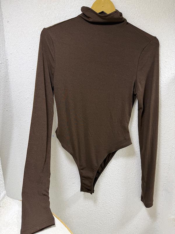 بادی یقه اسکی زنانه