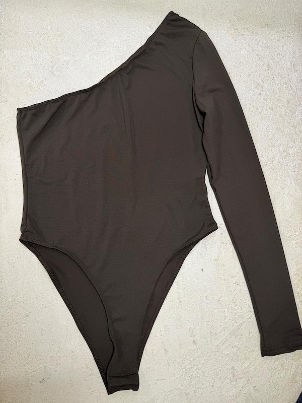 بادی یقه رومی تک آستین