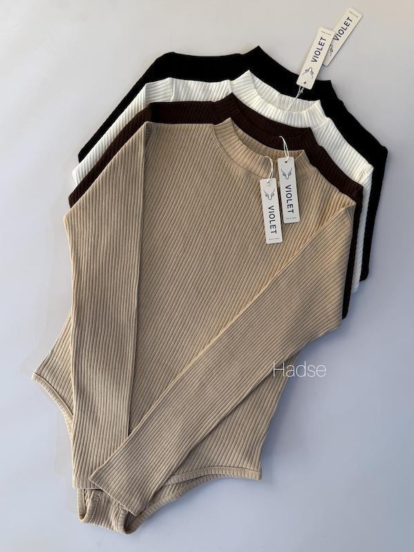 بادی یقه ایستاده