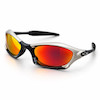 نمای روبه‌روی عینک Oakley Splice با لنز آینه‌ای قرمز نارنجی و فریم مشکی با جزئیات نقره‌ای