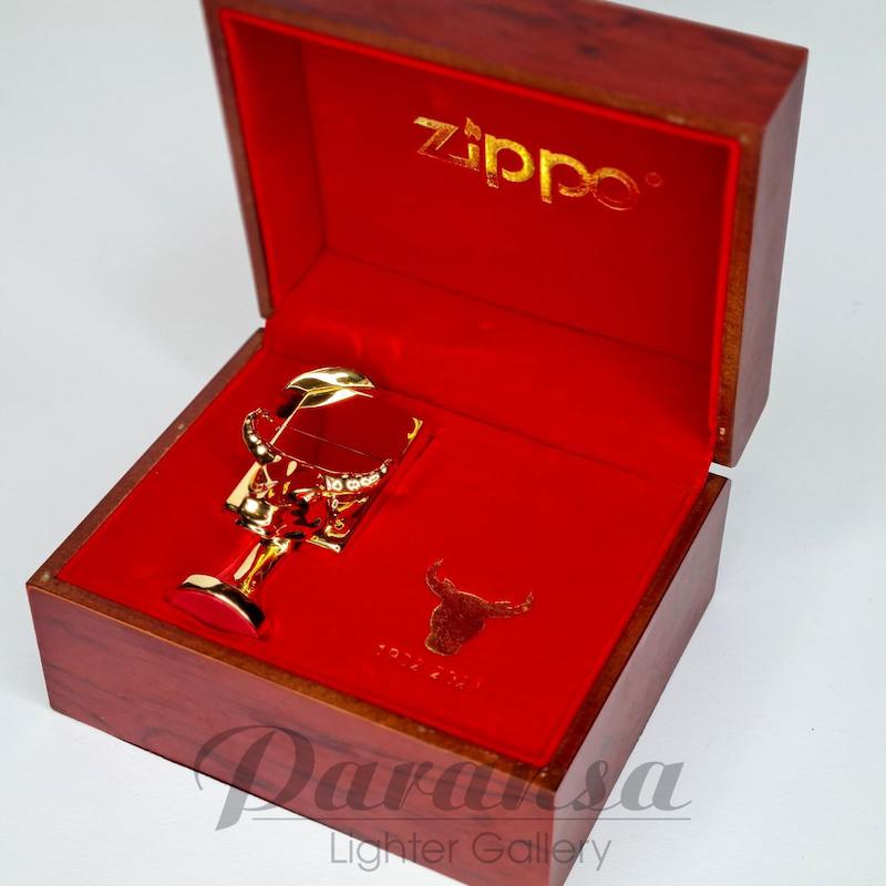 فندک زیپو کاستوم مدل گاوچران طلایی (Zippo Taurus Cowboy)
