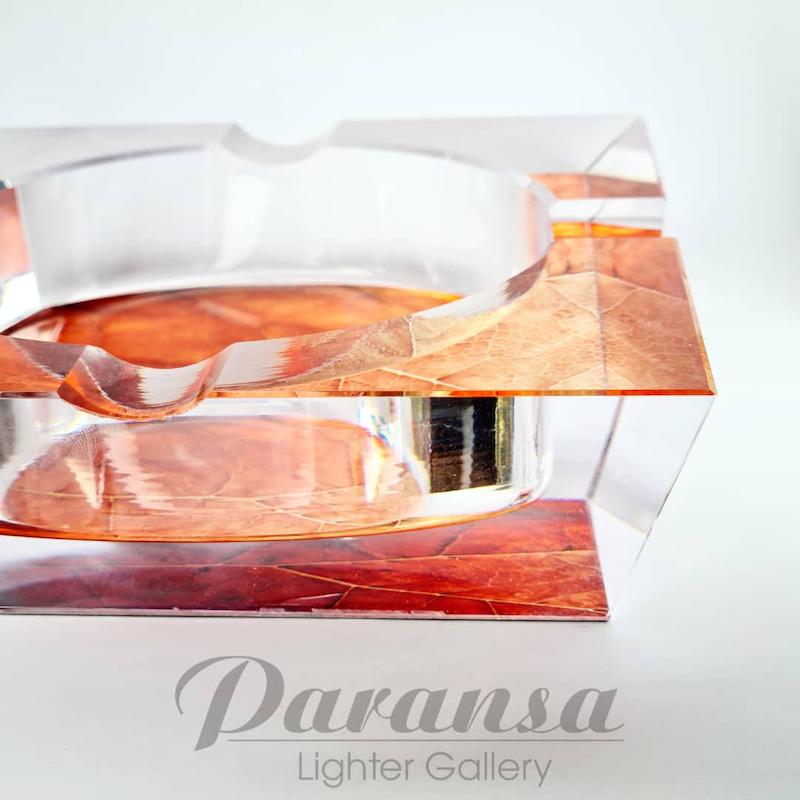 زیرسیگاری کریستالی نارنجی رنگ برند Tobacco با طراحی لوکس و وزن سنگین