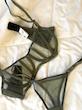 White 40 - Olive