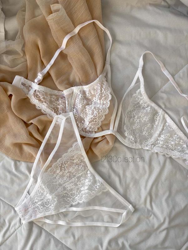  White 42 - Bride