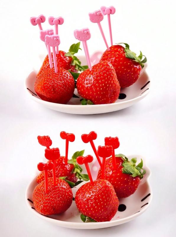 بسته 24 تایی چنگال میوه طرح هلو کیتی(Hello Kitty) (naf.shein.12.32)