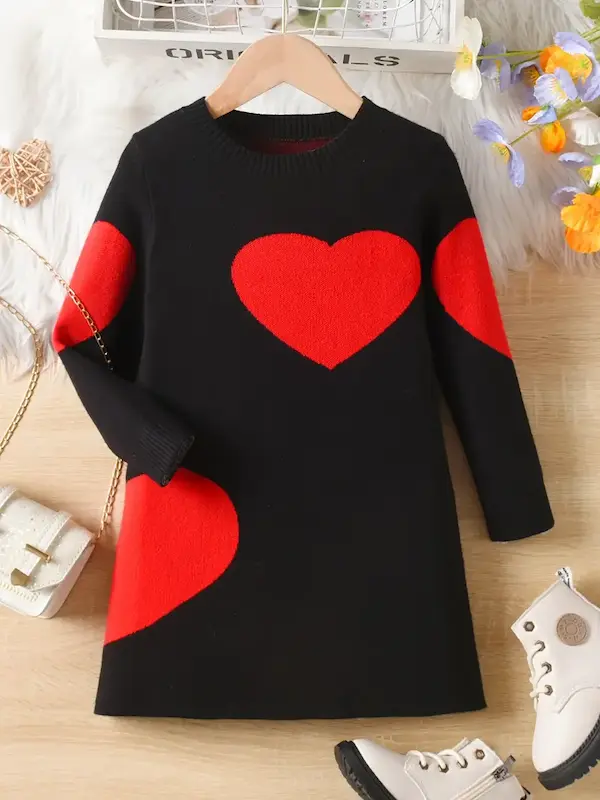 لباس بافتنی دخترانه طرح قلب(4 تا 14سال) (Peg-61-TM)