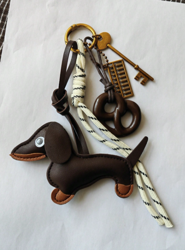 جاکلیدی کوچک با آویز چرتکه و سگ (TAR-11-SHEIN)