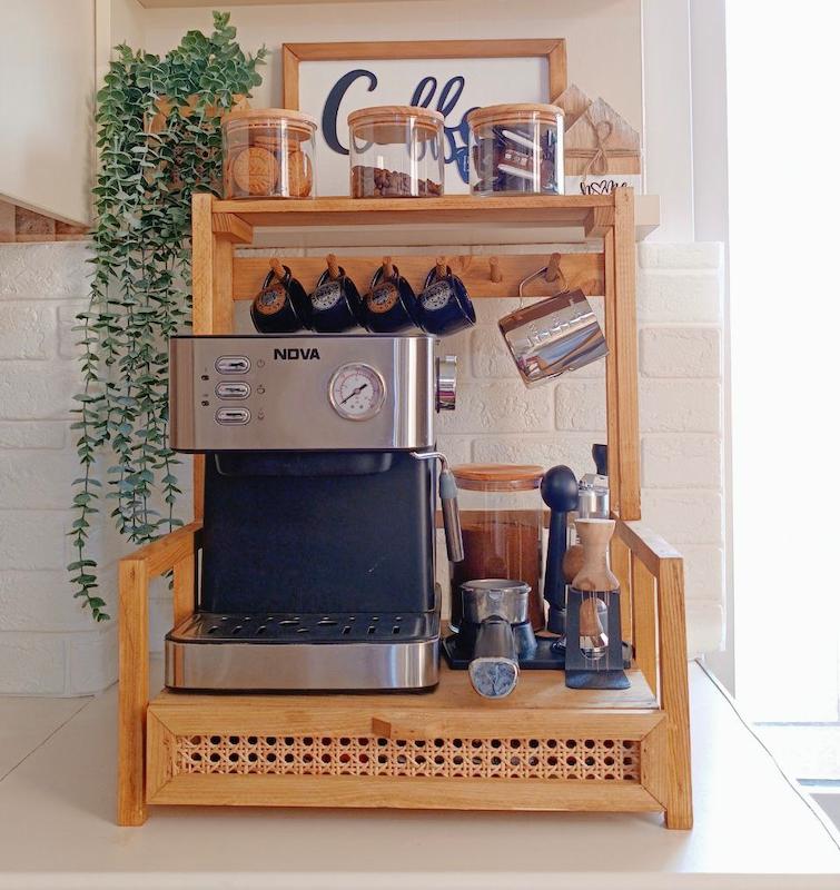 استند کافی بار حصیری