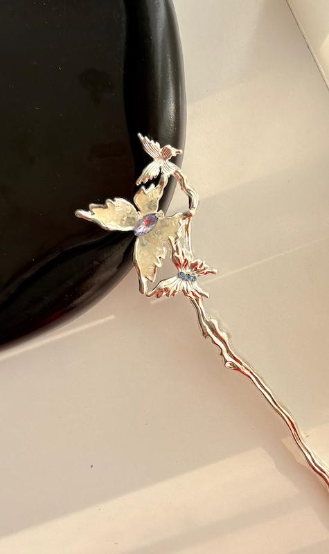 کانزاشی پروانه زرین✨🦋