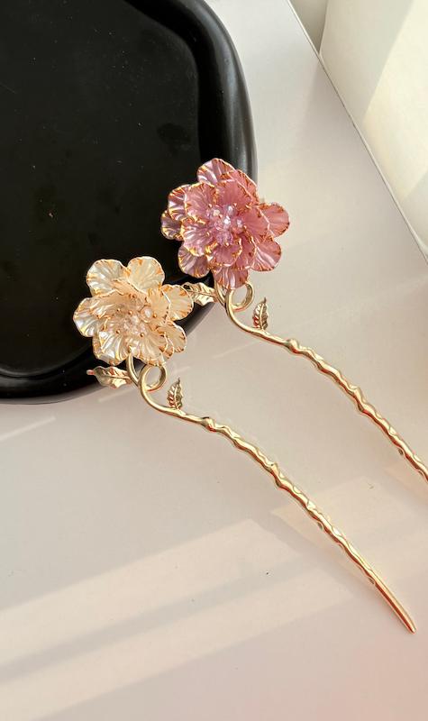 کانزاشی نیلوفر 🌸🩷