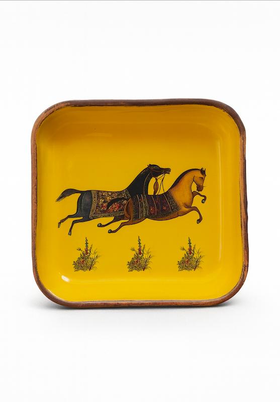 بشقاب چهار گوش سپندا