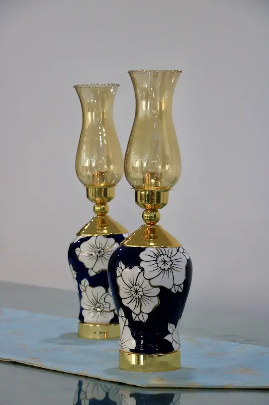 شمعدان سرامیکی طرح گل نیلوفر آبی