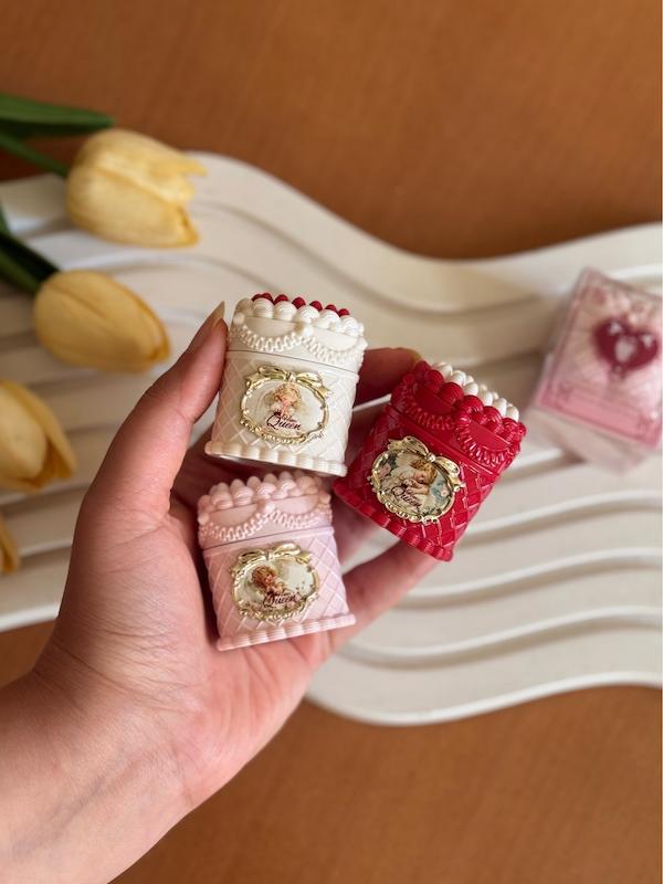 موس لب کیک توت فرنگی طرح فلاورنوز