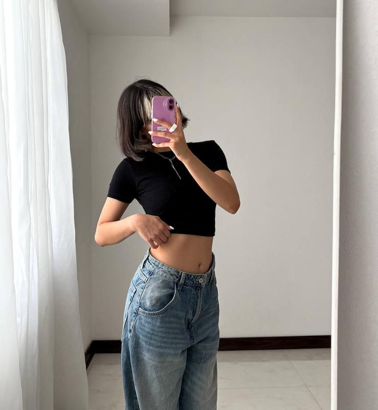 تیشرت مشکی ایراد جزئی 