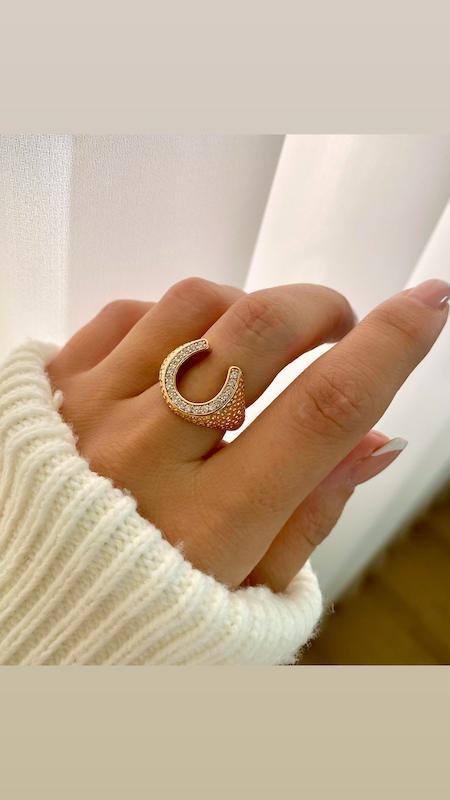 انگشتر نعل ژوپینگ