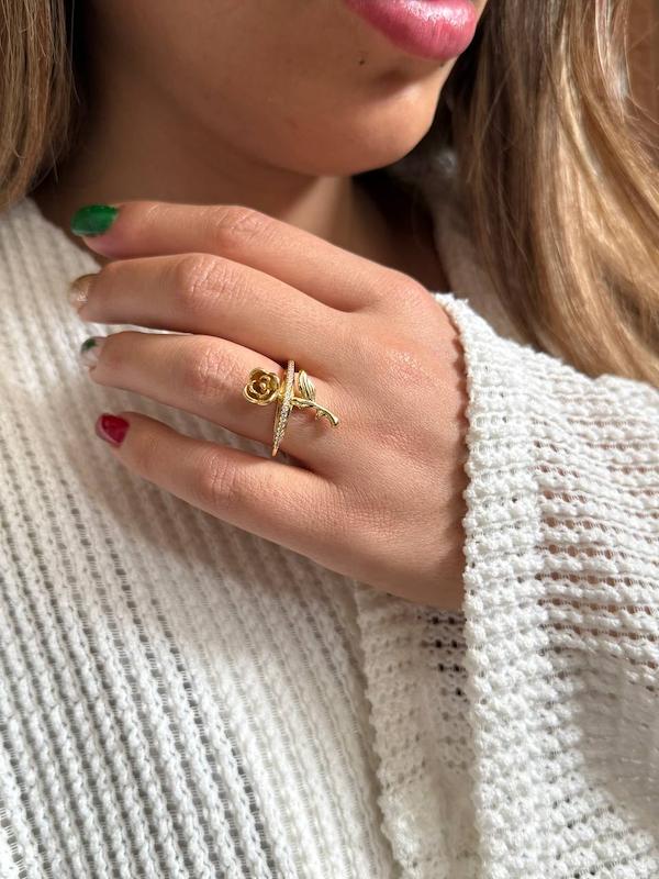 انگشتر گل رز