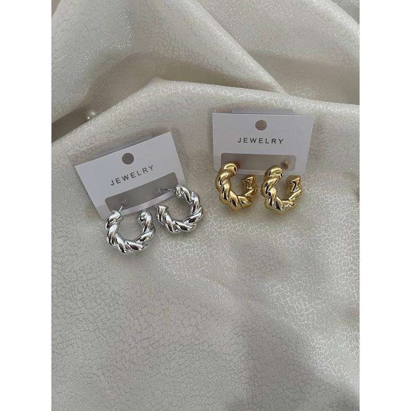 گوشواره پیچی