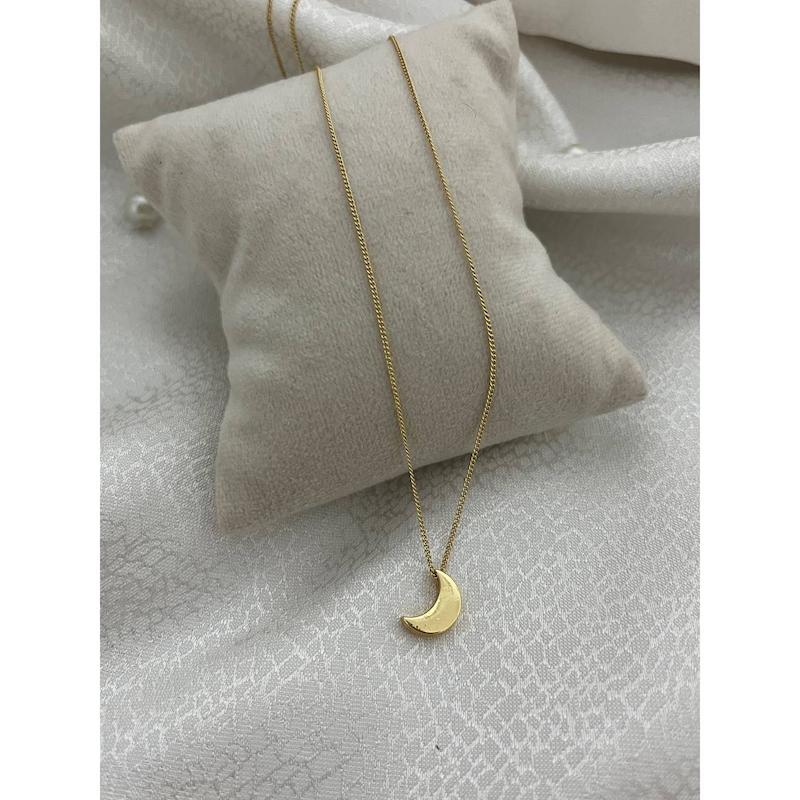 گردنبند ماه