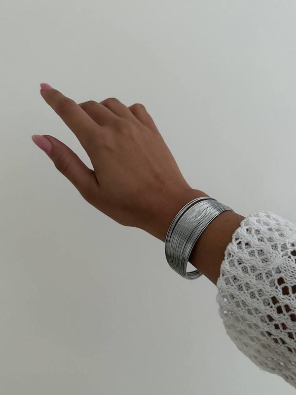 بنگل نقره‌ای 