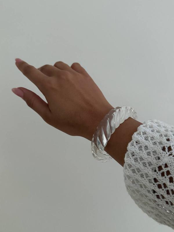 بنگل بی رنگ