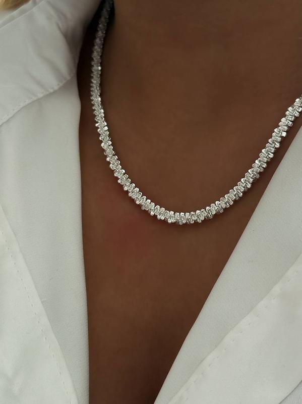 گردنبند خاویاری