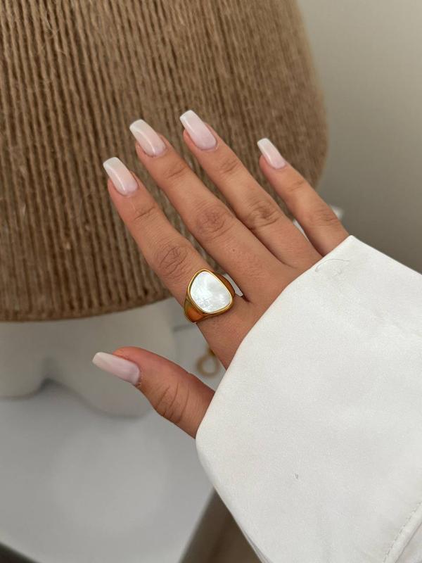 انگشتر سفید طلایی