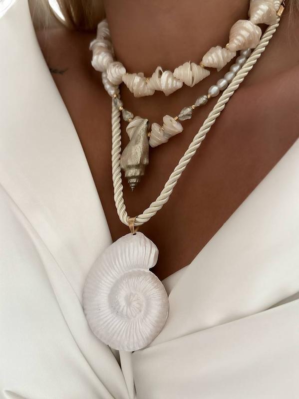 گردنبند های صدفی
