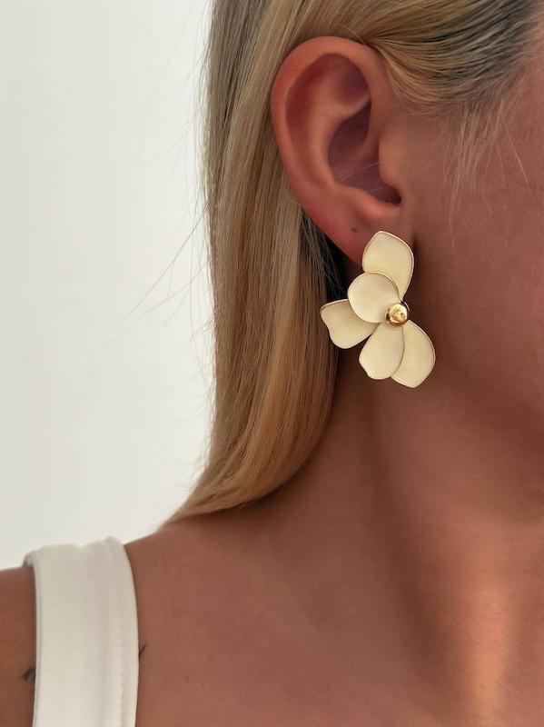 گوشواره مینا