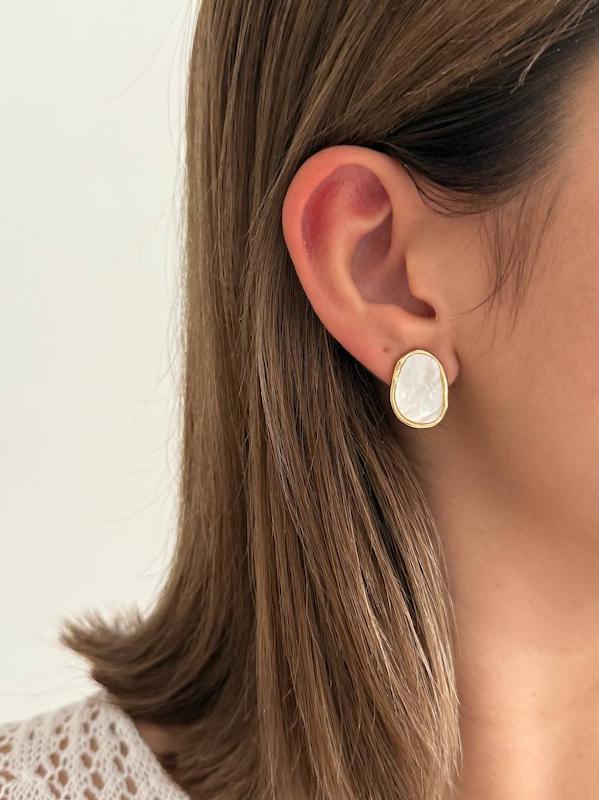 گوشواره مینا