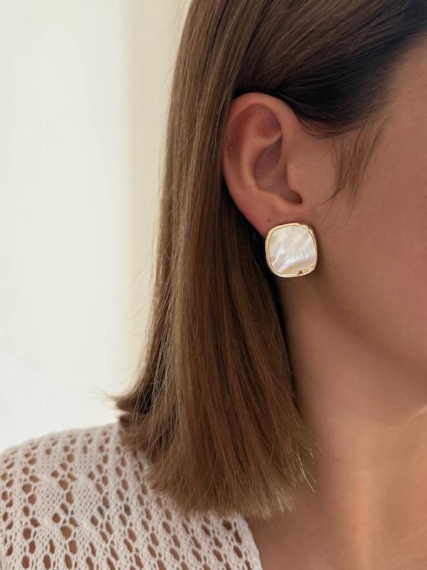 گوشواره مینا