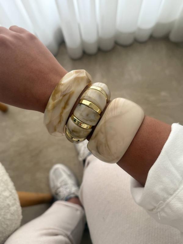 دستبند النگویی کرم استخونی