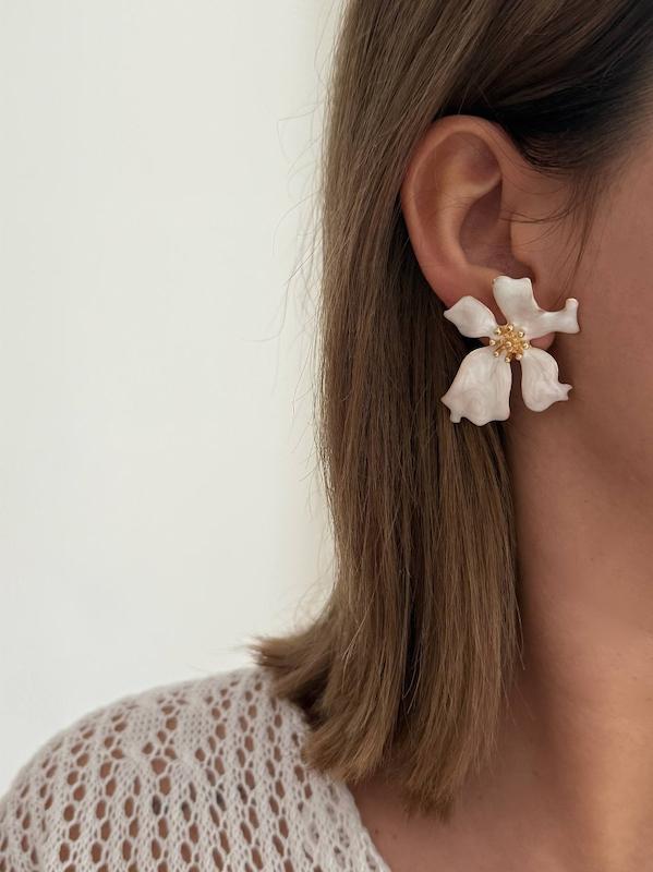 گوشواره گل مینا کاری