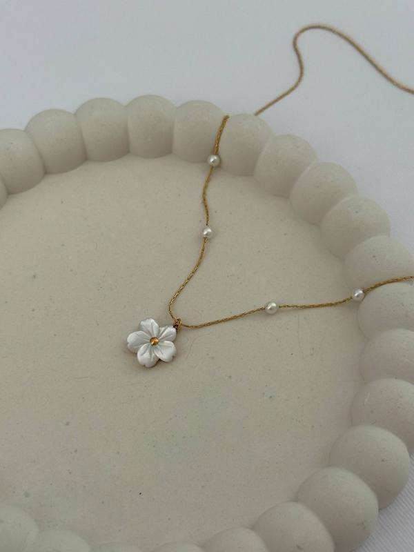 گردنبند گل و مروارید 