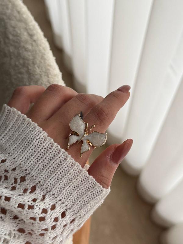 انگشتر مینا کاری