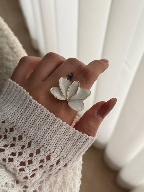 انگشتر مینا کاری