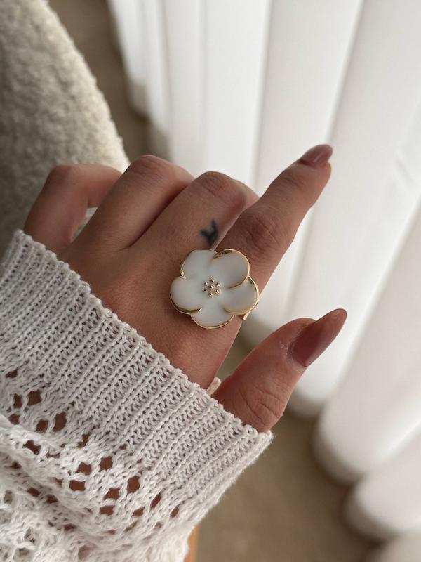 انگشتر مینا کاری