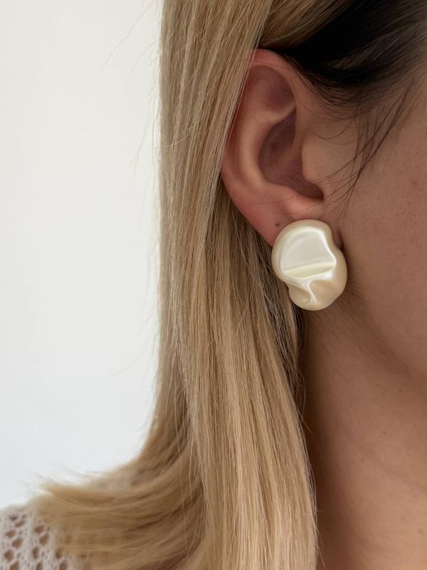 گوشواره نامتقارن