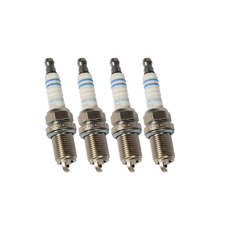 شمع خودرو BOSCH مدل تک پلاتین پایه کوتاه کد FR7DC-+8 بسته 4 عددی (آلمان)